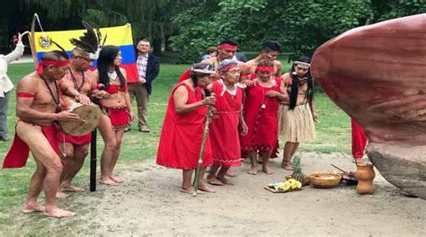 Indígenas Venezolanos Realizan Ritual De Sanación A La Piedra Kueka En