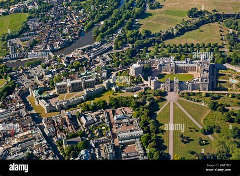 Aerial View Of Windsor Castle Berkshire England Jmh3960 Stock Photo