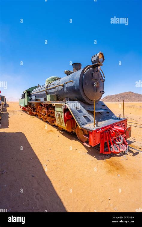 Train Hejaz à La Gare De Wadi Rum à Wadi Rum Jordan Photo Stock Alamy