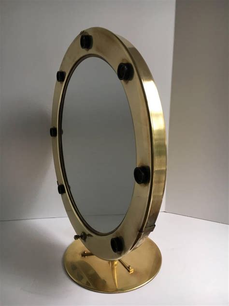 This mirror is breathtaking, with its 6 light effect which is surrounded with crystal inlaid. Round Brass Magnifying Hollywood Makeup Vanity Mirror at ...