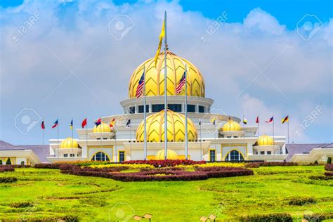 Bidang kuasa dan budi bicara majlis raja raja. Bicara Mentari: AGONG BEBAS PENGARUH POLITIK