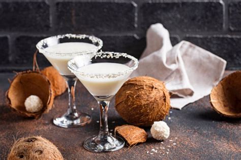16 Coconut Cocktail Recipes The Kitchen Community