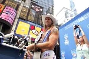 Times Square Standoff Between Naked Cowboy Cowgirl News Archive News