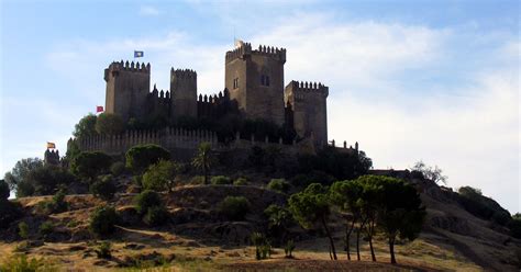 ❤ desde encanto queremos desearos la mejor de las navidades, dentro de lo que nos ha tocado vivir. 5 pueblos con encanto cerca de Córdoba - El Viajero Fisgón