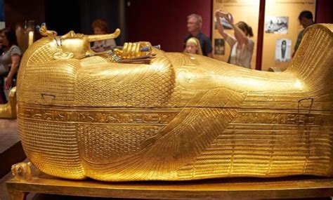 Tutankhamun The History Of The Babe And Powerful King Of Egypt EZ TOUR EGYPT