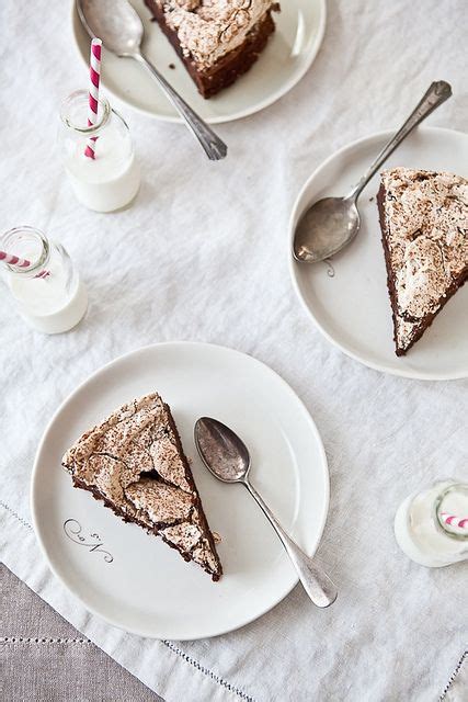 Chocolate Hazelnut Meringue Cake Kuchen Und Torten Leckereien Lecker