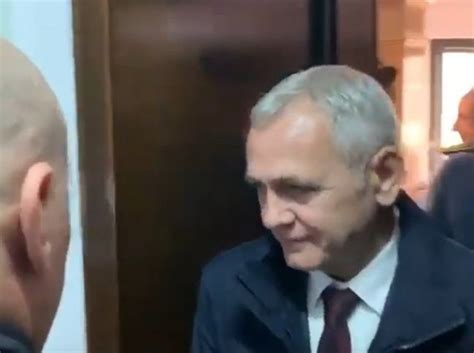 Mustafa fara is on facebook. Liviu Dragnea dus cu duba la DNA. Este inculpat în dosarul ...