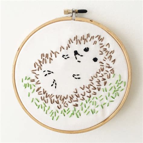 Beginner Embroidery Kit Hedgehog In Grass Etsy Beginner Embroidery