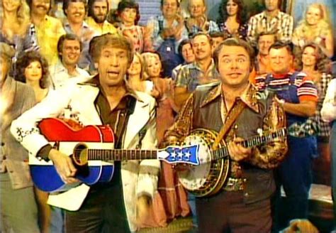 Hee Haw ~ Hes A Pickin And Im A Grinnin Hee Haw Tv Show