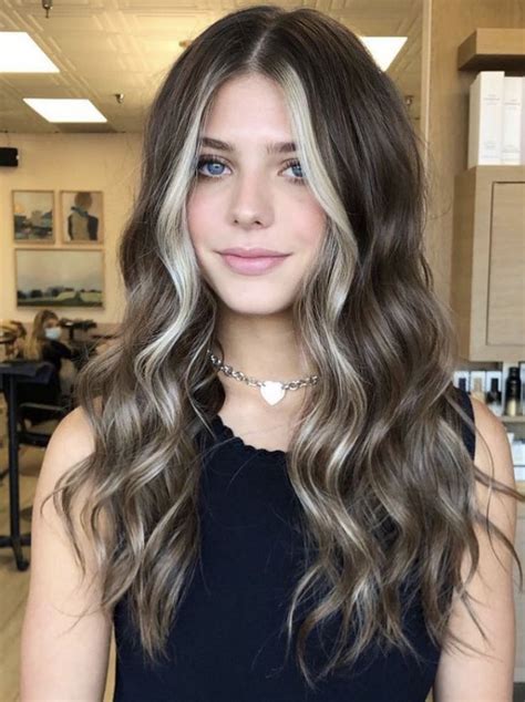 43 Brown Hairstyles With Blonde Highlights