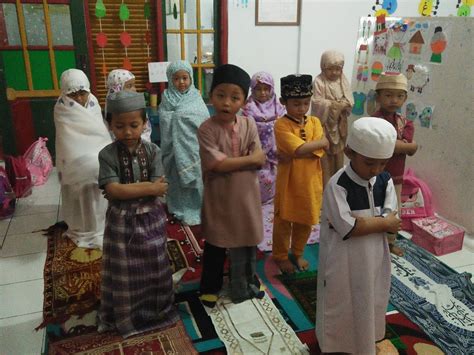 Essay Tentang Pentingnya Agama Islam Dalam Pendidikan Ilustrasi