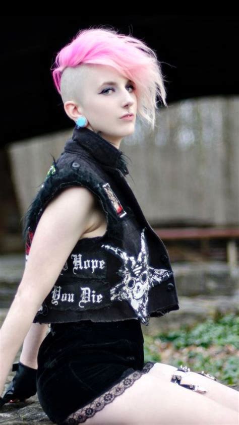 Pin By 303souls On Couture Fashion Punk Hair Punk Girl Hair Hair Styles