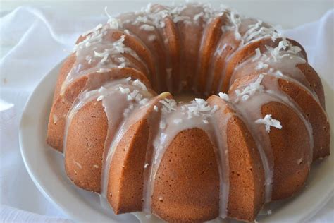 10 Best Powdered Sugar Glaze Bundt Cake Recipes