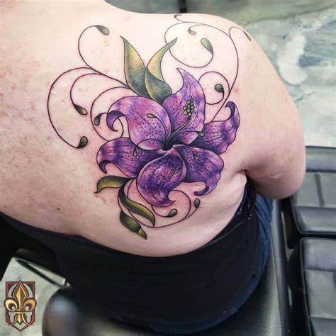 70 Flower Tattoo On Shoulder Ideas And The Meanings Behind Them
