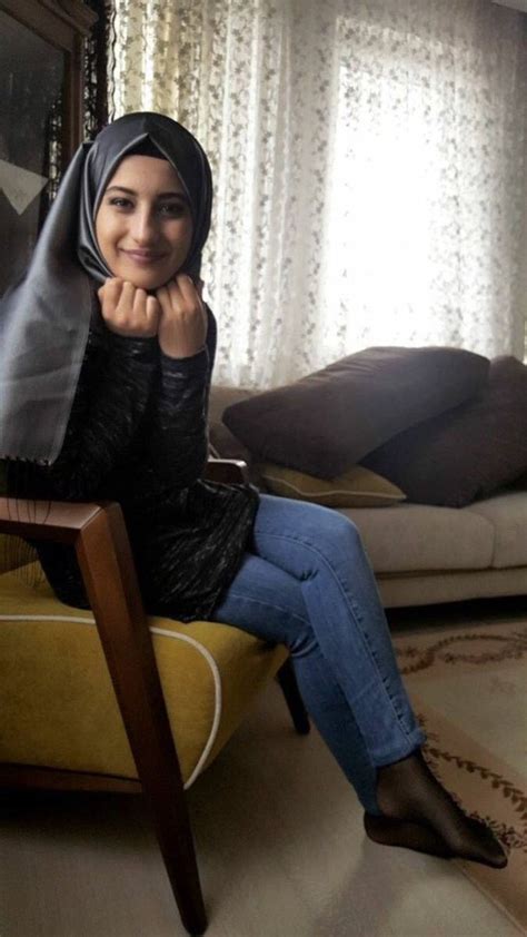 Beautiful Muslim Women Nylons Hijab Jeans Amazing Spiderman Movie