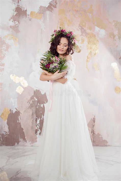 Elegant Brunette Girl Bride With Flowers Beautiful Young Bride In A