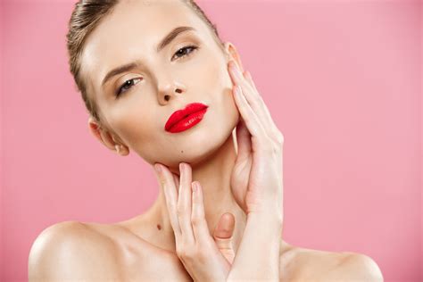 4 Irresistible Ways To Pamper Your Lips Guest Post By Ivana