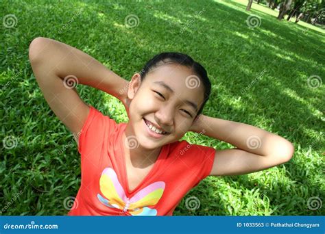 Aziatische Tiener 4 Stock Afbeelding Image Of Slaap Mensen 1033563