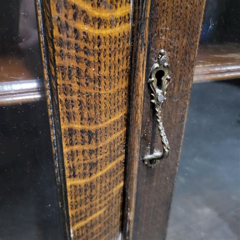 Lot # 115 - Antique Secretary Desk With Bookshelf Cabinet (Read) | Fin