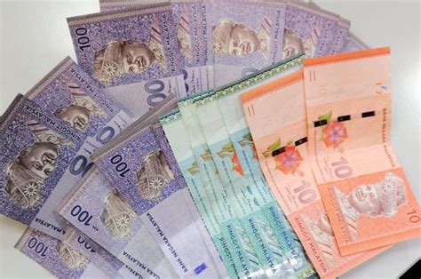 10 Dollar To Ringgit Malaysian Ringgit Stock Photo Image Of Bank