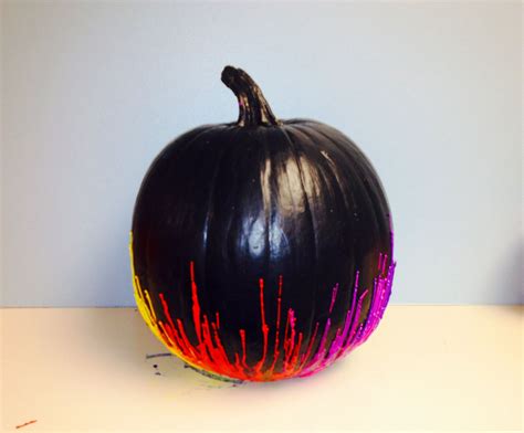 Crayon Melting Art On A Painted Black Pumpkin Great Halloween Diy