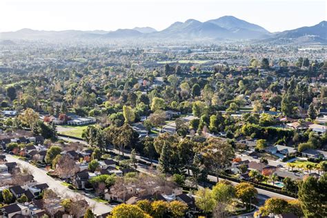 Guide To Thousand Oaks, CA: Family-Friendly Living Near L.A.