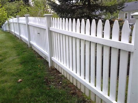 White Wood Picket Fencing Wood Picket Fence White Picket Fence Lawn