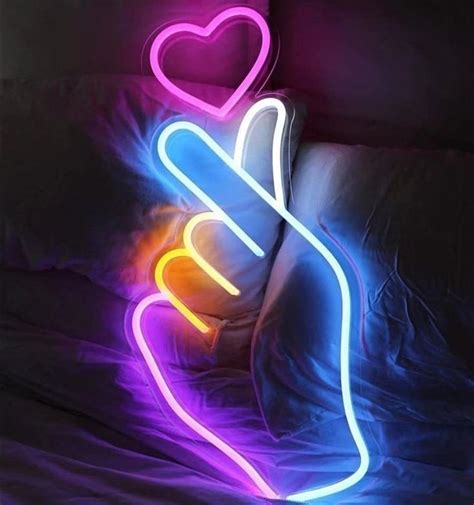 Love Hand And Heart Neon Sign Neon Signs Neon Aesthetic Wallpaper