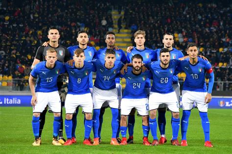 Is this an international team? Europei U21 2019, Costacurta e Stefani in visita a Trieste ...