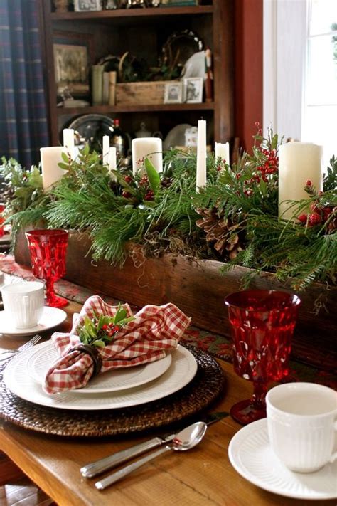 24 Inspiring Rustic Christmas Table Settings Digsdigs