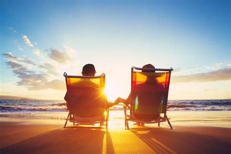 Couple On The Beach Early Retirement Retirement Planning Best