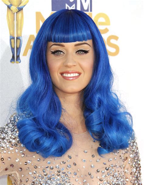 24.05.2018 · katy perry dyed her hair blue for the european leg of her witness world tour. Smurf Hair: Kylie Jenner And 11 Other Celebrities Who Have ...