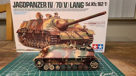 German Jagdpanzer IV 70 V Lang Plastic Model Military Vehicle Kit