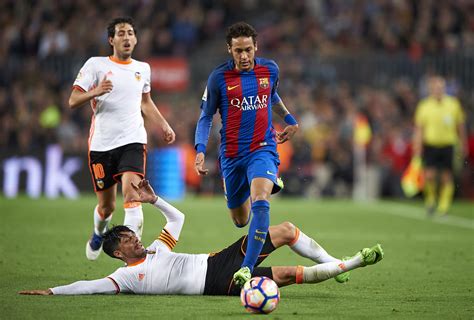 We found streaks for direct matches between valencia vs barcelona. 3 Things We Learned: FC Barcelona vs Valencia CF