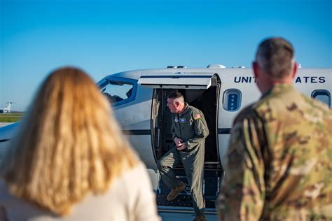 DVIDS Images AMC Leadership Visits Travis AFB Image 1 Of 10