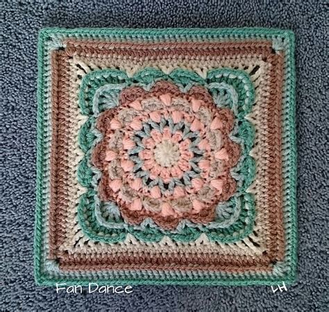 Choose from simple designs to more complex patterns. Ravelry: Project Gallery for Fan Dance pattern by Polly ...