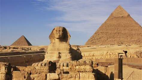 Les grandes pyramides d Egypte vont elles dévoiler de nouveaux secrets