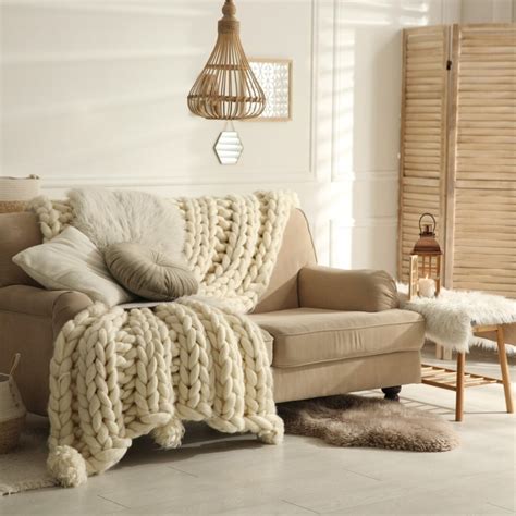Beige Sofa What Colour Carpet Baci Living Room