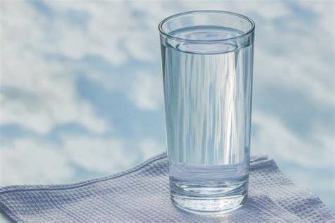 A Glass Of Lukewarm Water Can Bring You Many Benefits Editorialge