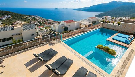 There are 3 ways to get from antalya to kalkan by bus, taxi or car. Villa mit 4 Schlafzimmern und eigenem Infinity-Pool in Kalkan.