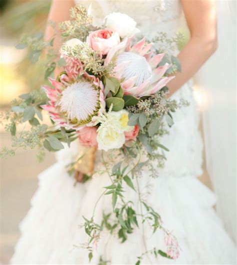 17 Romantic Spring Wedding Bouquets Style Motivation