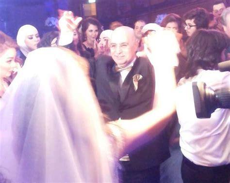 فري برس درعا مهد الثورة السورية 18اذار اللجان المحلية بمدينة درعا مظاهرة حرائر درعا البلد بمناسبة عيد الام 12 32012. نجوم الفن يشاركون عباس النوري فرحته بزفاف ابنته | نواعم