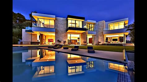 Luxurious House