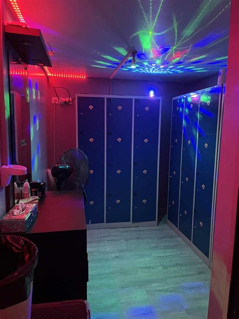 Photos - Sauna Crunch