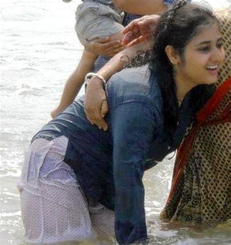 Desi Girls Wet Photo 04 ~ Desi Girls Hot Photo