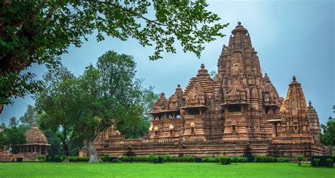Book 1 Night 02 Days Khajuraho And Orchha Tour Tour Packages