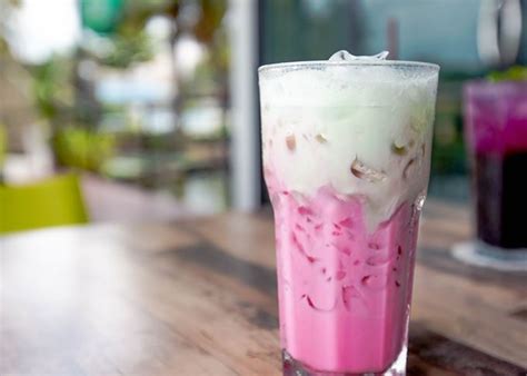 Thai Pink Milk Aka Nom Yen The Taste Ingredients And Recipe