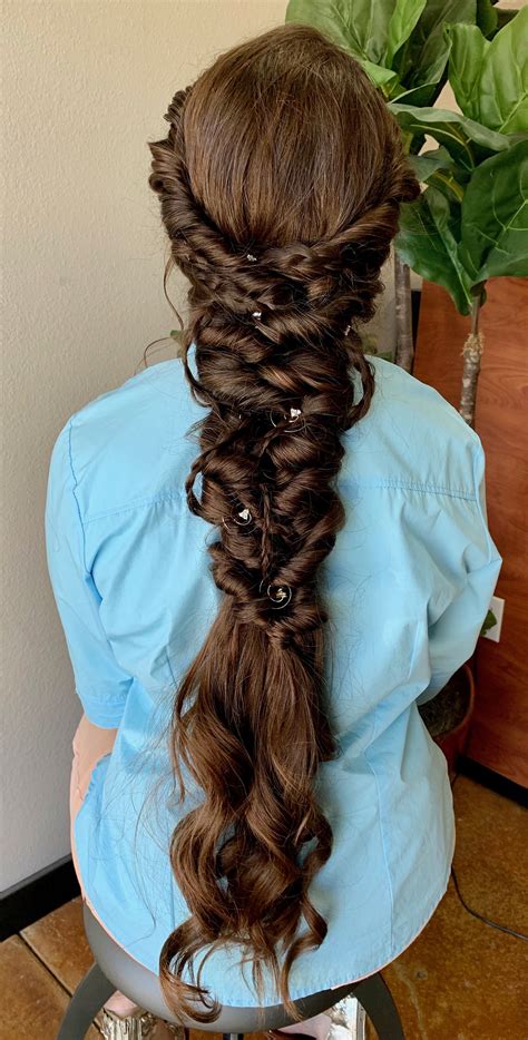 A Real Life Rapunzel Elven Hairstyles Fancy Hairstyles Trending