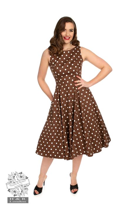 Cindy Polka Dot Swing Dress In Chocolate Brown In Brownwhite Hearts