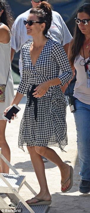 Penelope Cruz Beams In Gingham Dress On Versace Biopic Set Daily Mail Online